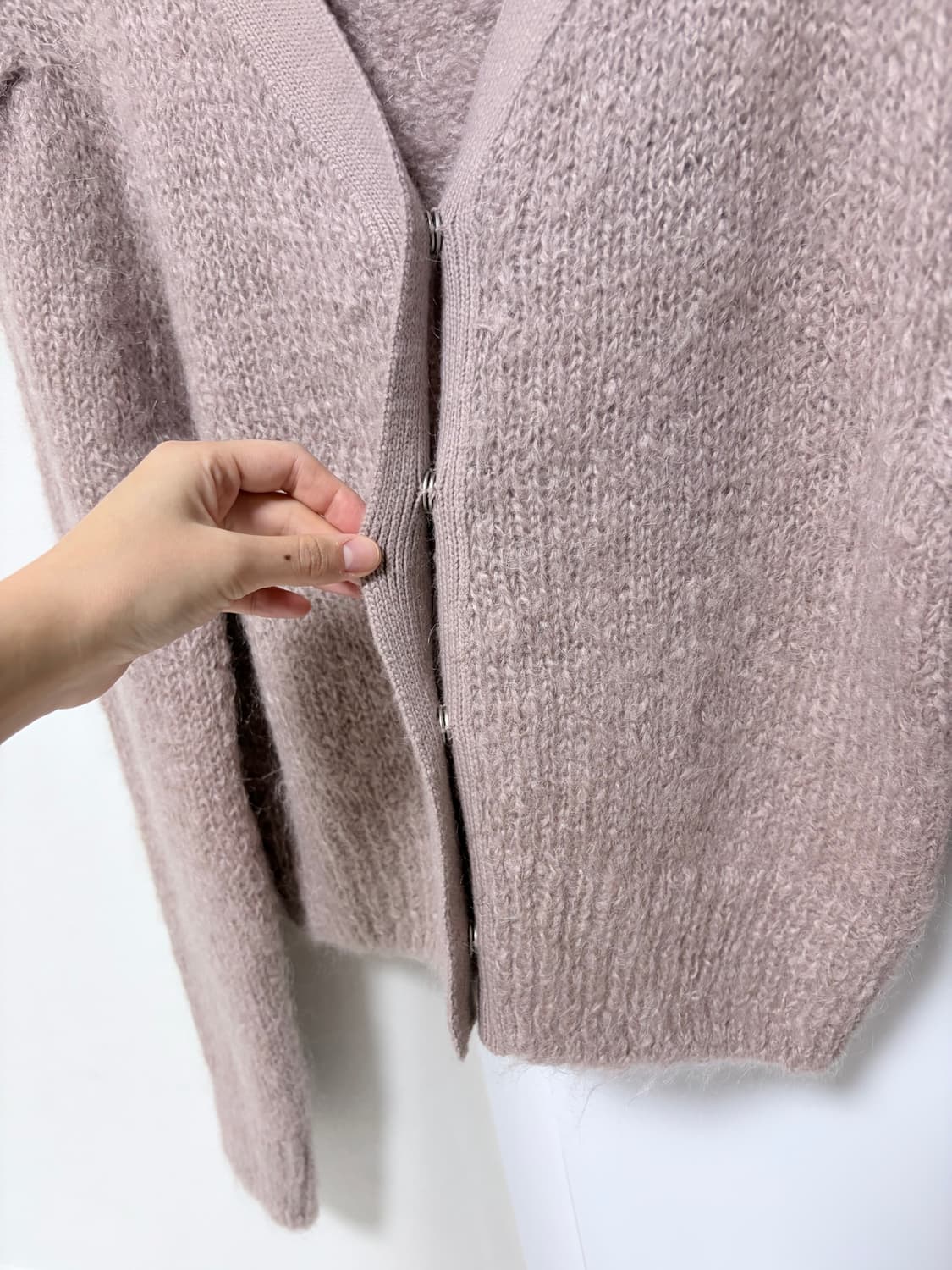 아모멘토 그랜마 가디건 더스트 핑크 o사이즈 상품이미지3