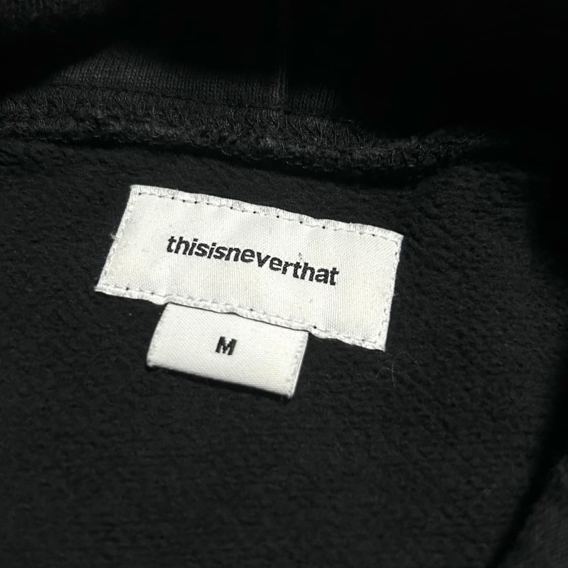 [M] Thisisneverthat 디스이즈네버댓 블랙 후드티 상품이미지3