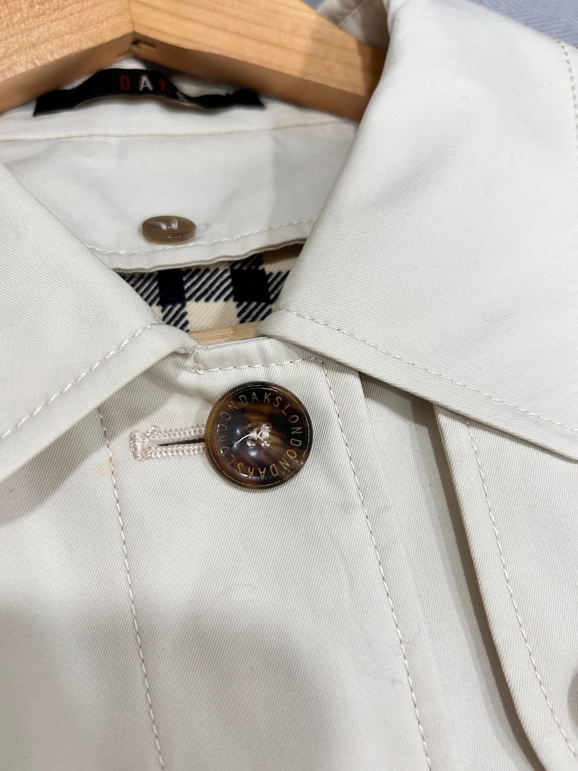 닥스 내피 탈부착 연베이지 트렌치코트 여성 M사이즈 상품이미지5