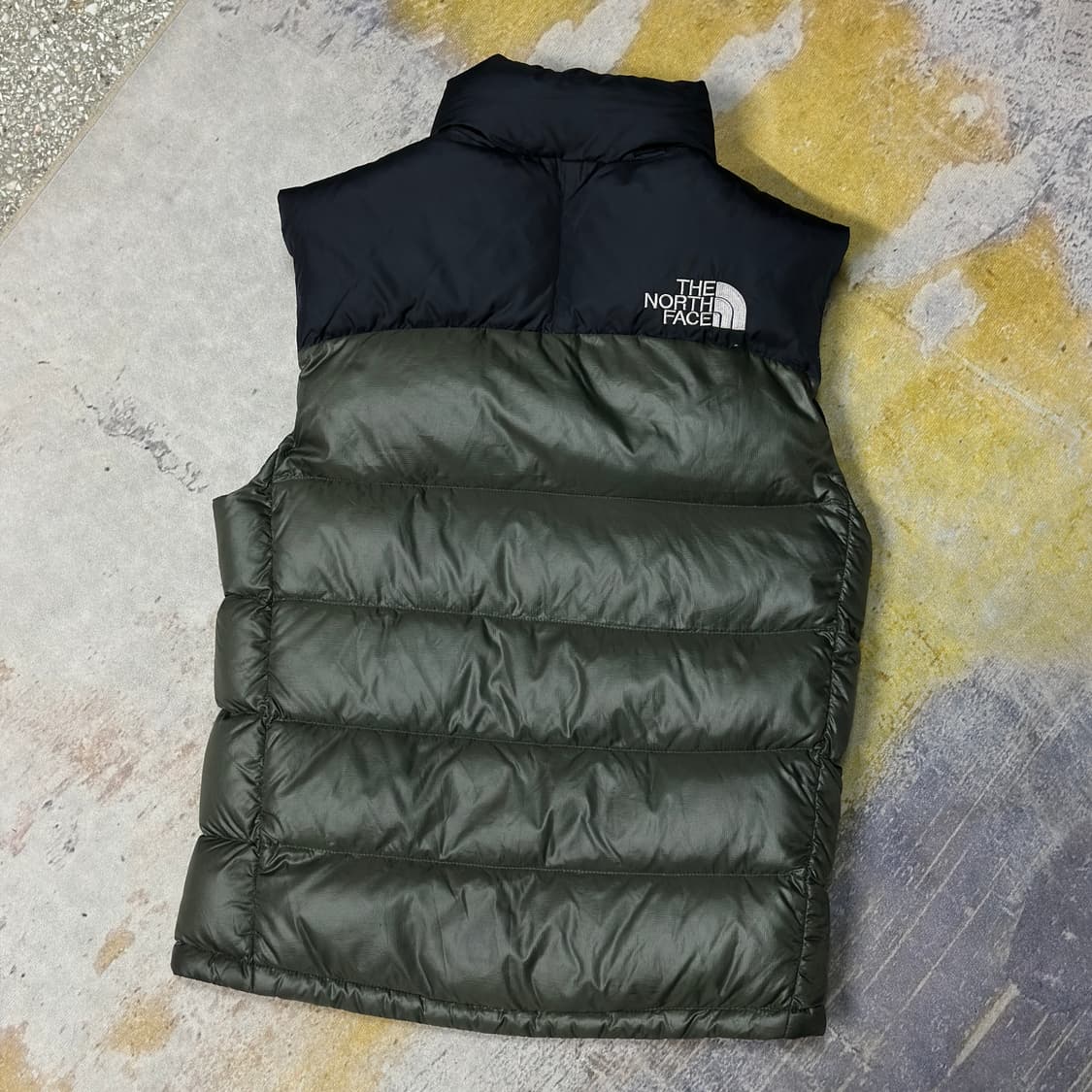 노페700 눕시 패딩조끼 카키 상품이미지4