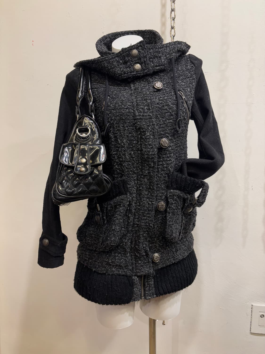 그레이 텍스쳐 음각 버튼 후드 집업 자켓 y2k 갸루 펑크 상품이미지1