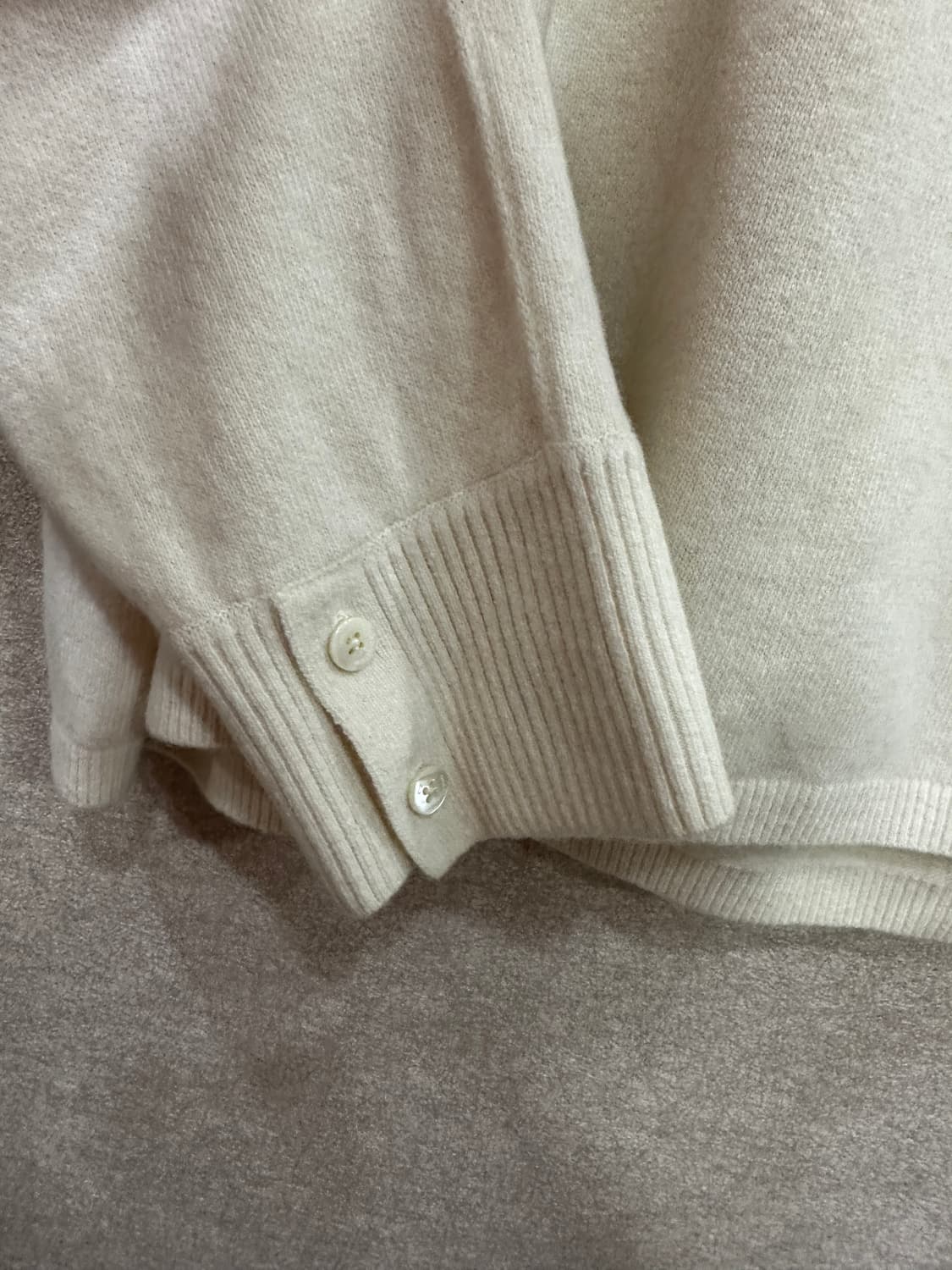 우마뭉 울캐시미어 남여공용 니트 상품이미지4