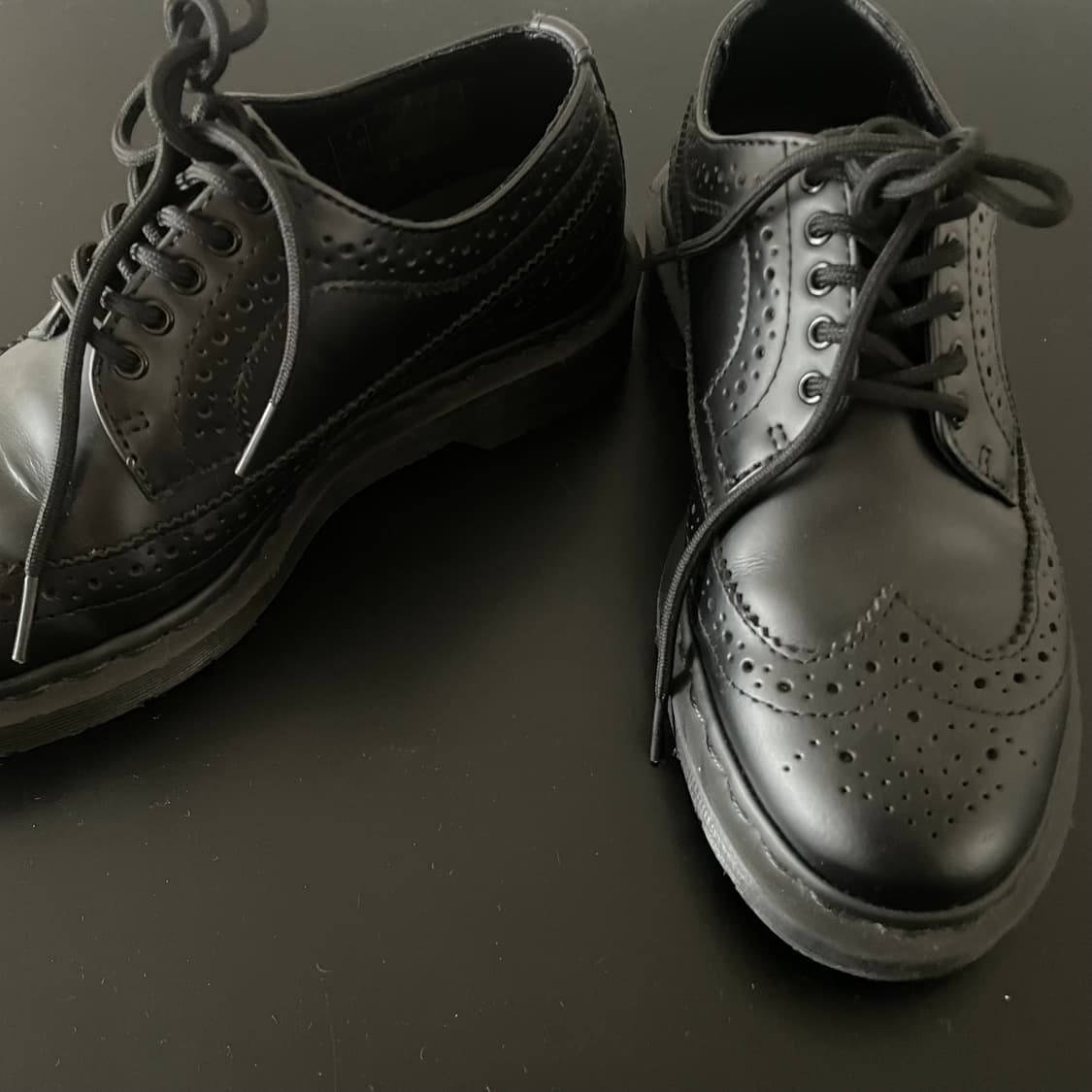 닥터마틴 블랙 윙팁 (UK4) 상품이미지3