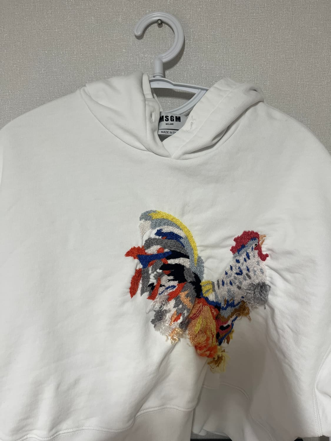 MSGM 화이트 크롭 후드티 상품이미지1