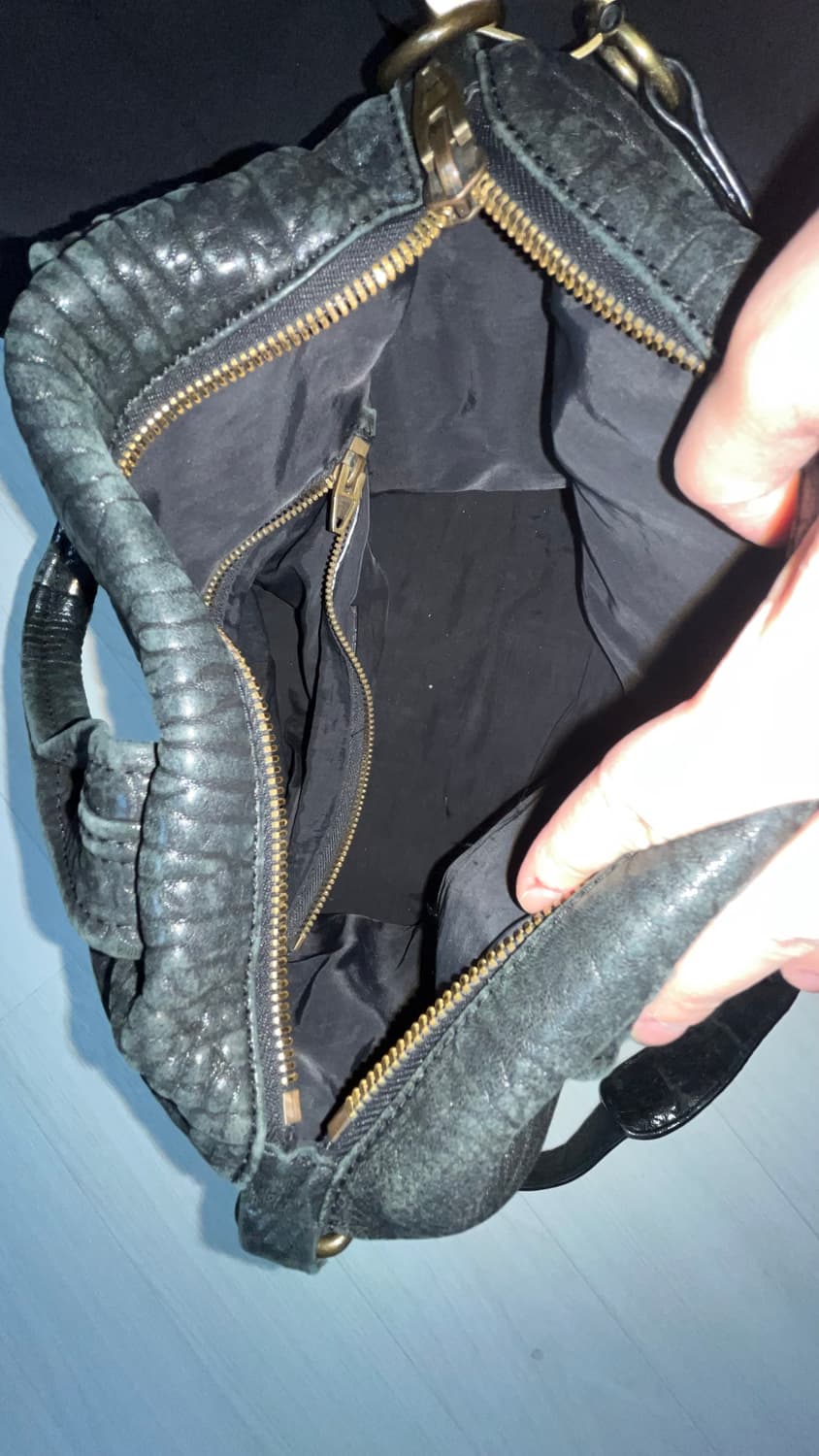 알렉산더왕 로코백 하자 상품이미지4