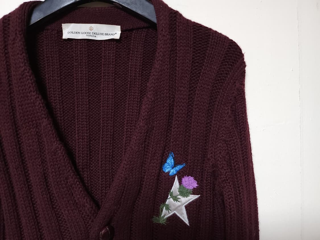 매장판 골든구스 디럭스 가슴수무늬 버건디 가디건 남성 90

 상품이미지8