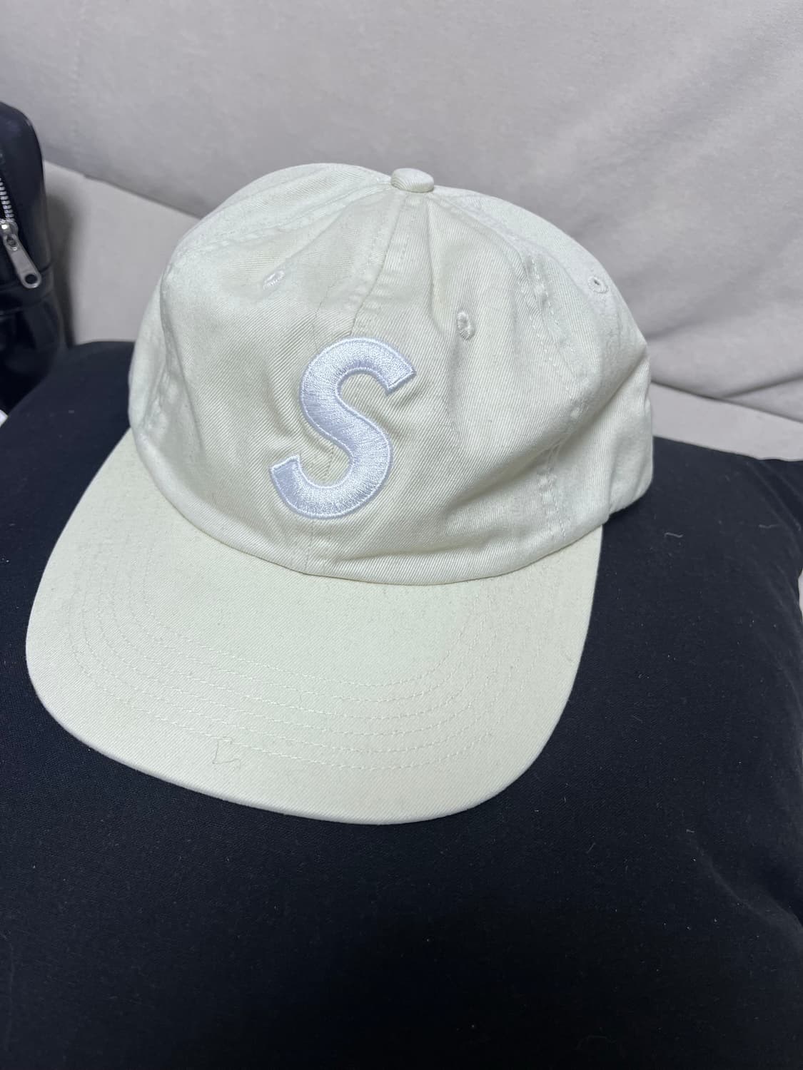 슈프림 S로고 볼캡 상품이미지1