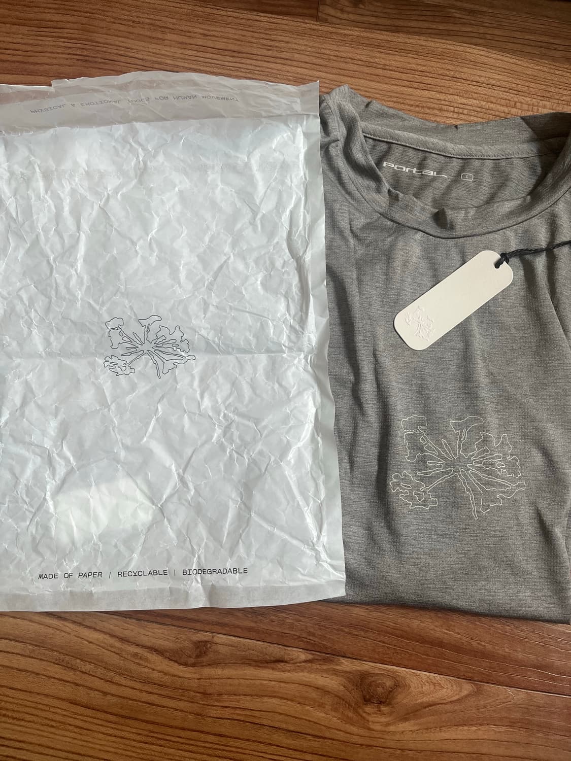 Portal Lateral Peak T-shirt 상품이미지1