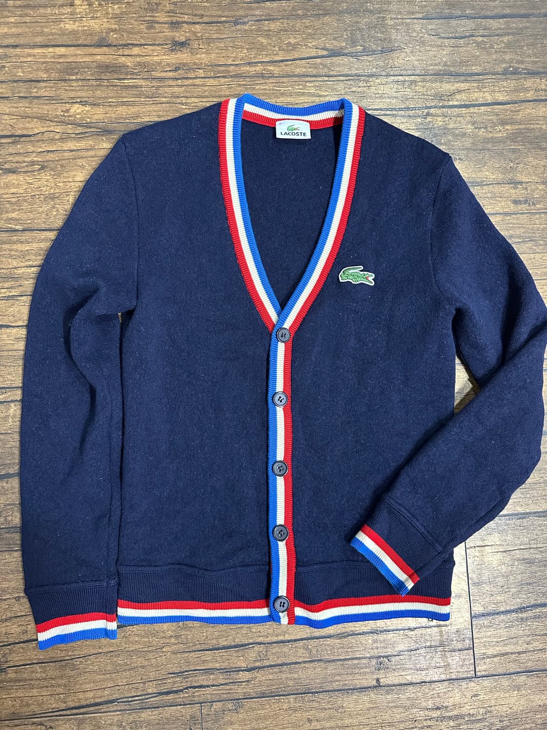 라코스테 네이비 브이넥 가디건 100 올드스쿨 느낌 상품이미지1