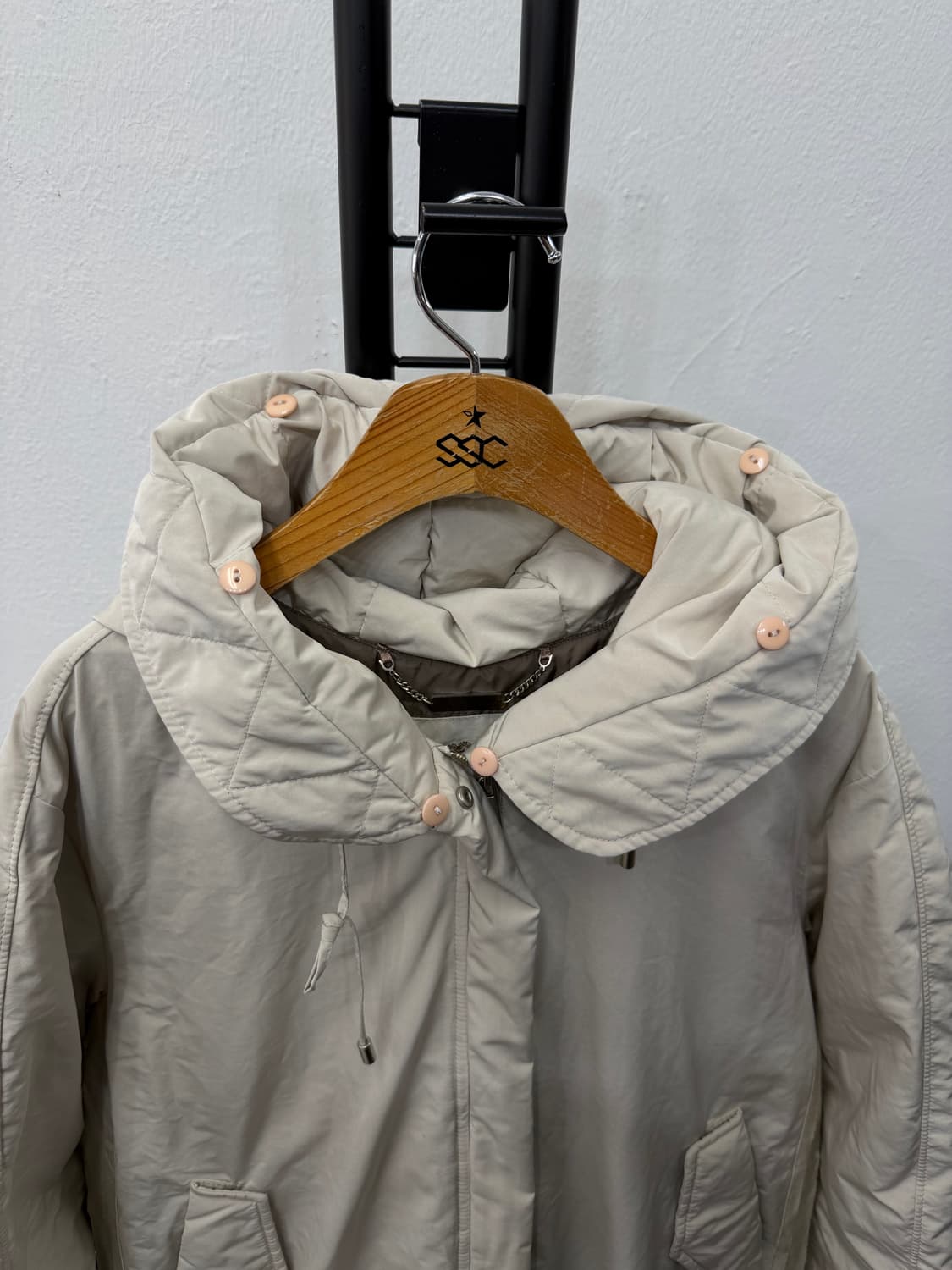 정품) 아테스토니 여성 후드 구스패딩 S 상품이미지5