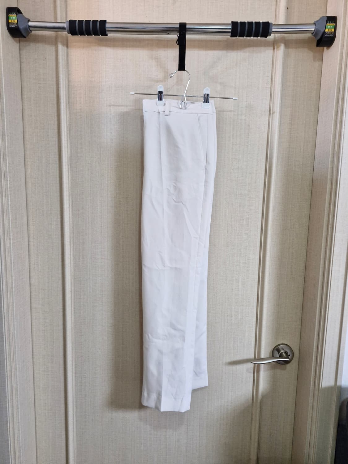 화이트 크림 슬렉스 스탠다드핏 M 상품이미지2