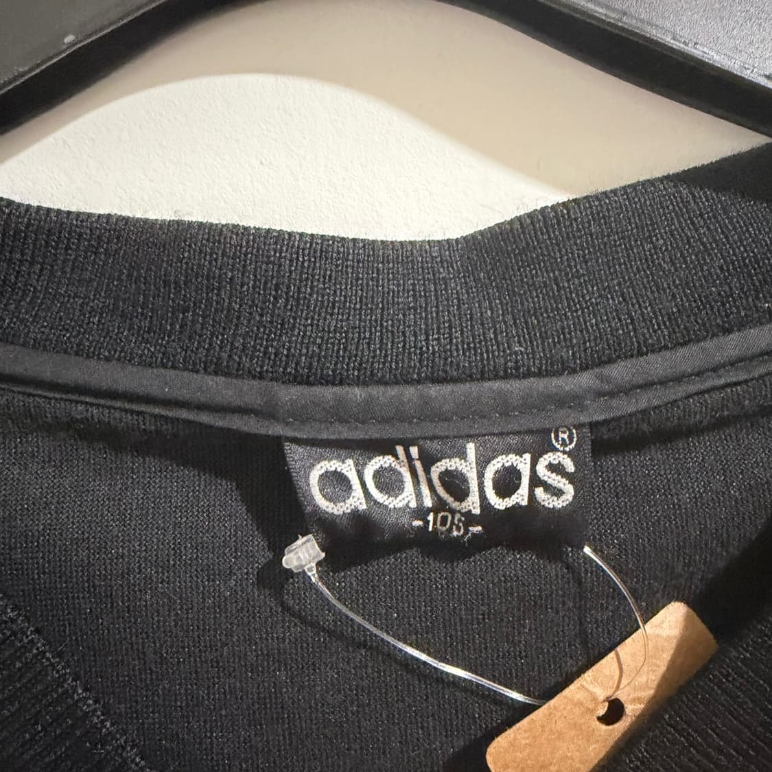 아디다스 벨벳 브이넥 맨투맨 상품이미지5