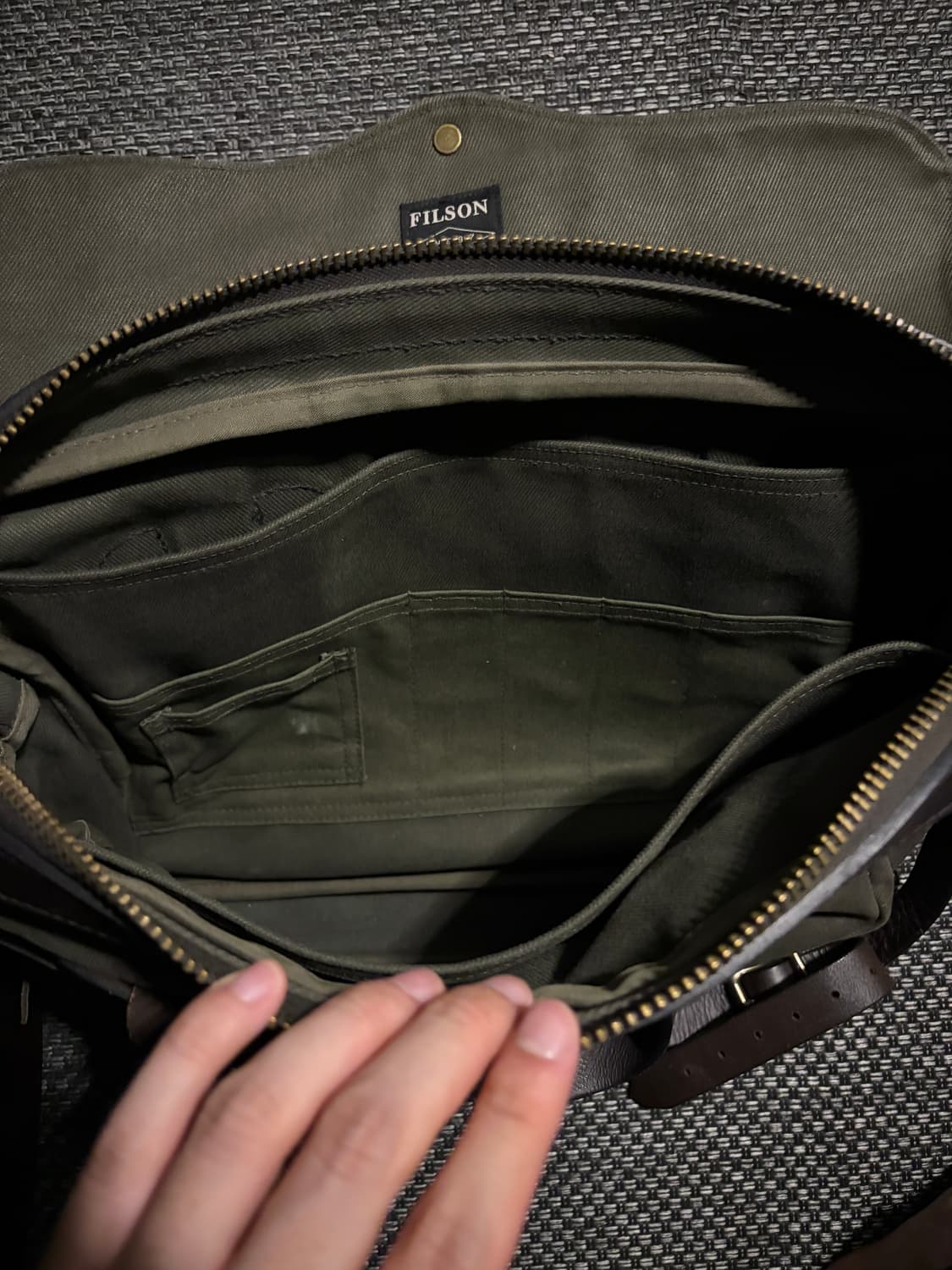 필슨 256 브리프케이스 OTTERGREEN 상품이미지4