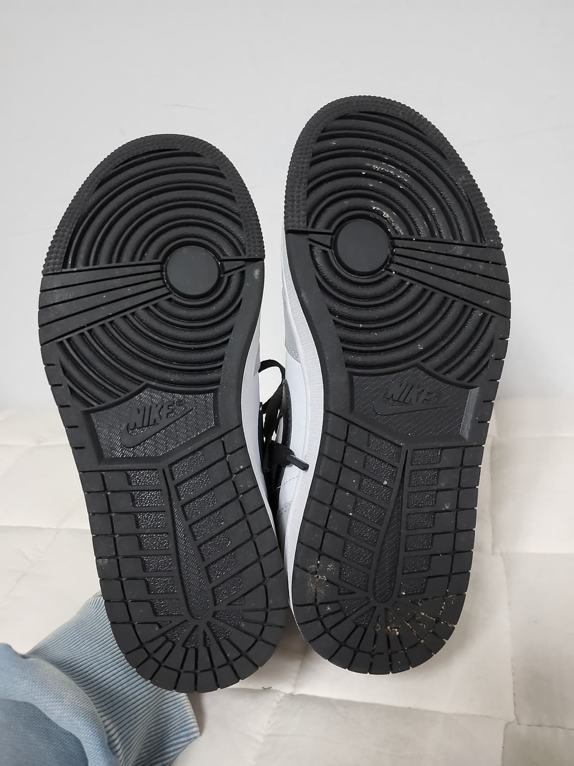 나이키 조던1 로우 라이트 스모크 그레이 225 상품이미지7