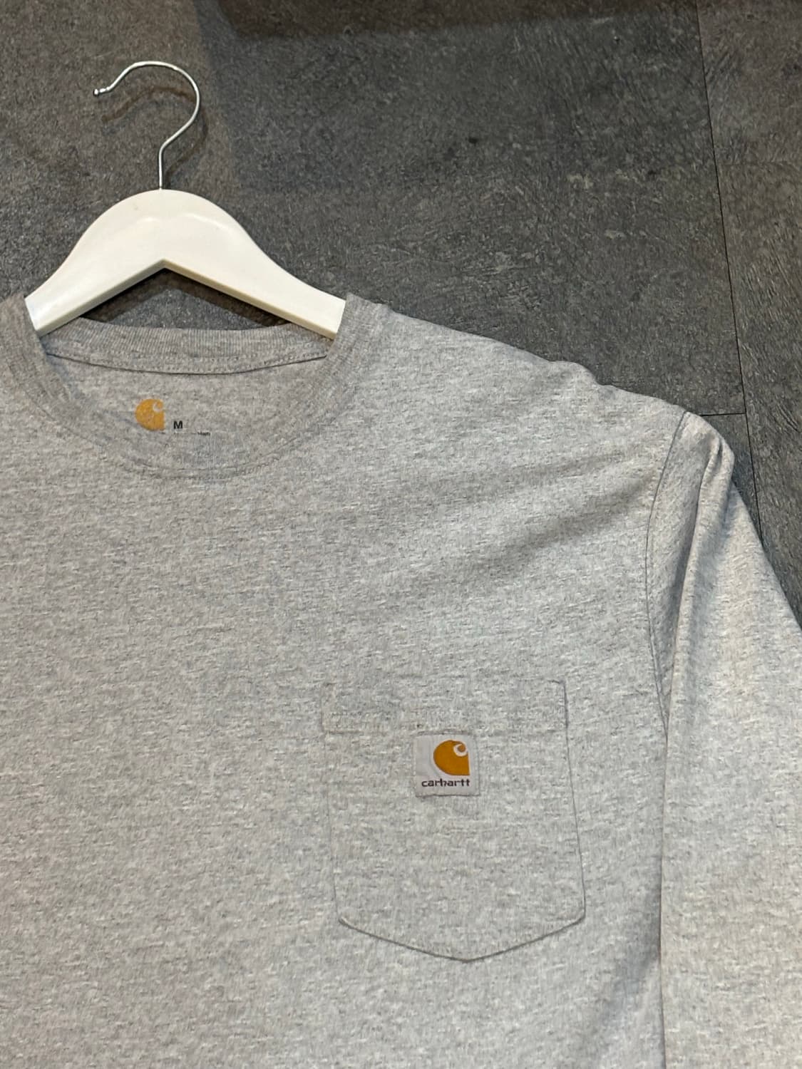 칼하트 오리지널핏 긴팔 티셔츠 M사이즈 상품이미지4