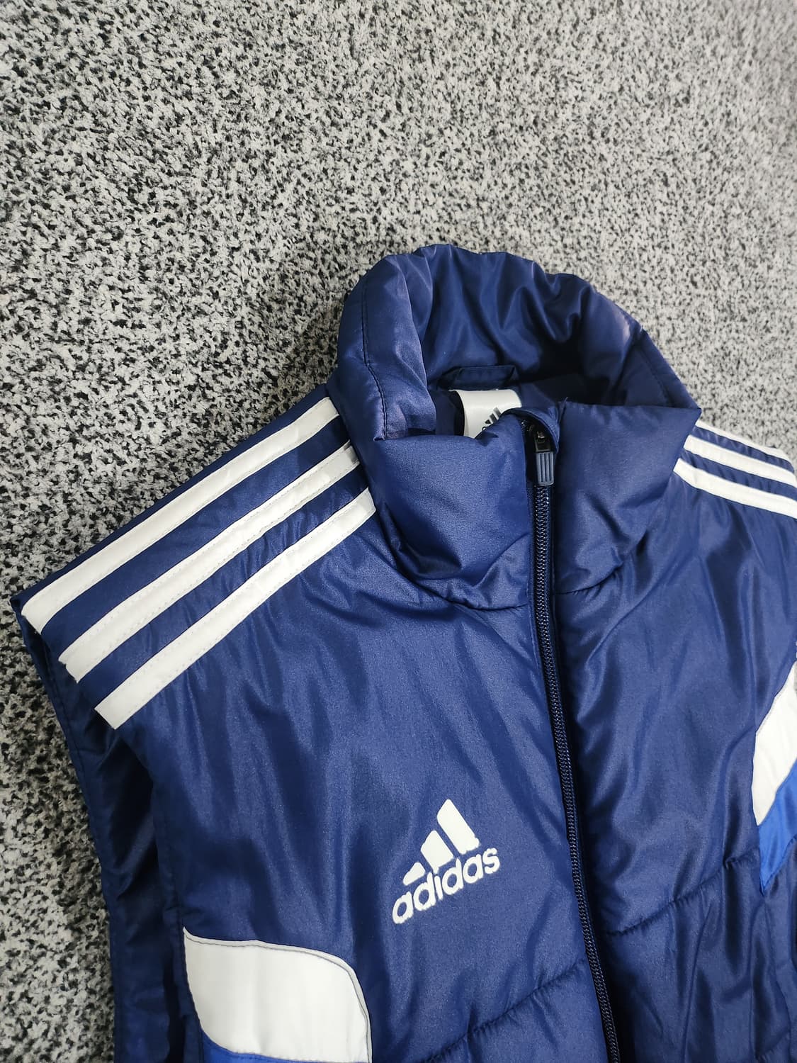 //아디다스 패딩 조끼 90 상품이미지4