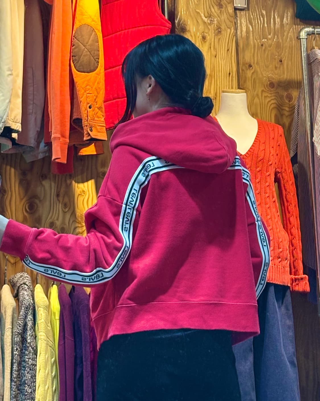 S 리바이스 스펠링 라인 레드 후드집업 상품이미지2