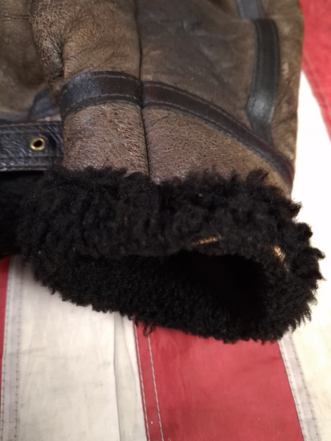 오리지날 미국제조 아비렉스 미공군 B-3 리얼레더 항공 폭격기 무스탕 상품이미지10