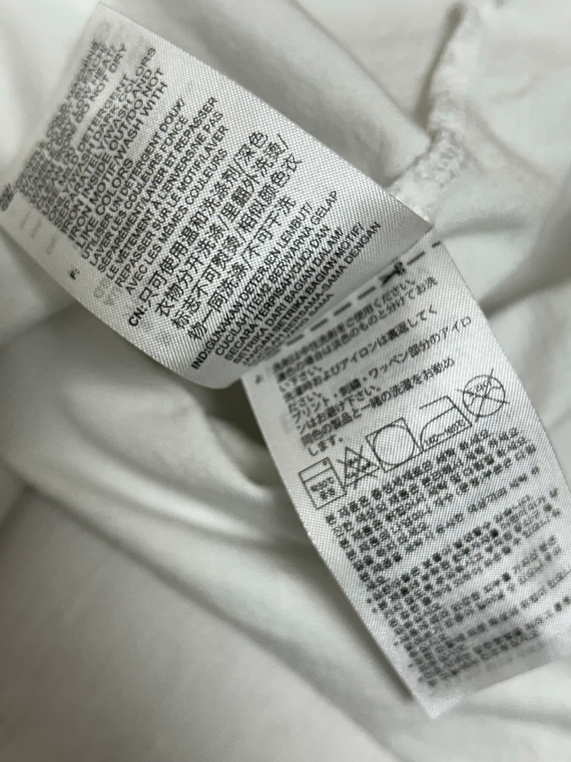 아디다스 화이트 에센셜 도쿄 티셔츠 상품이미지7