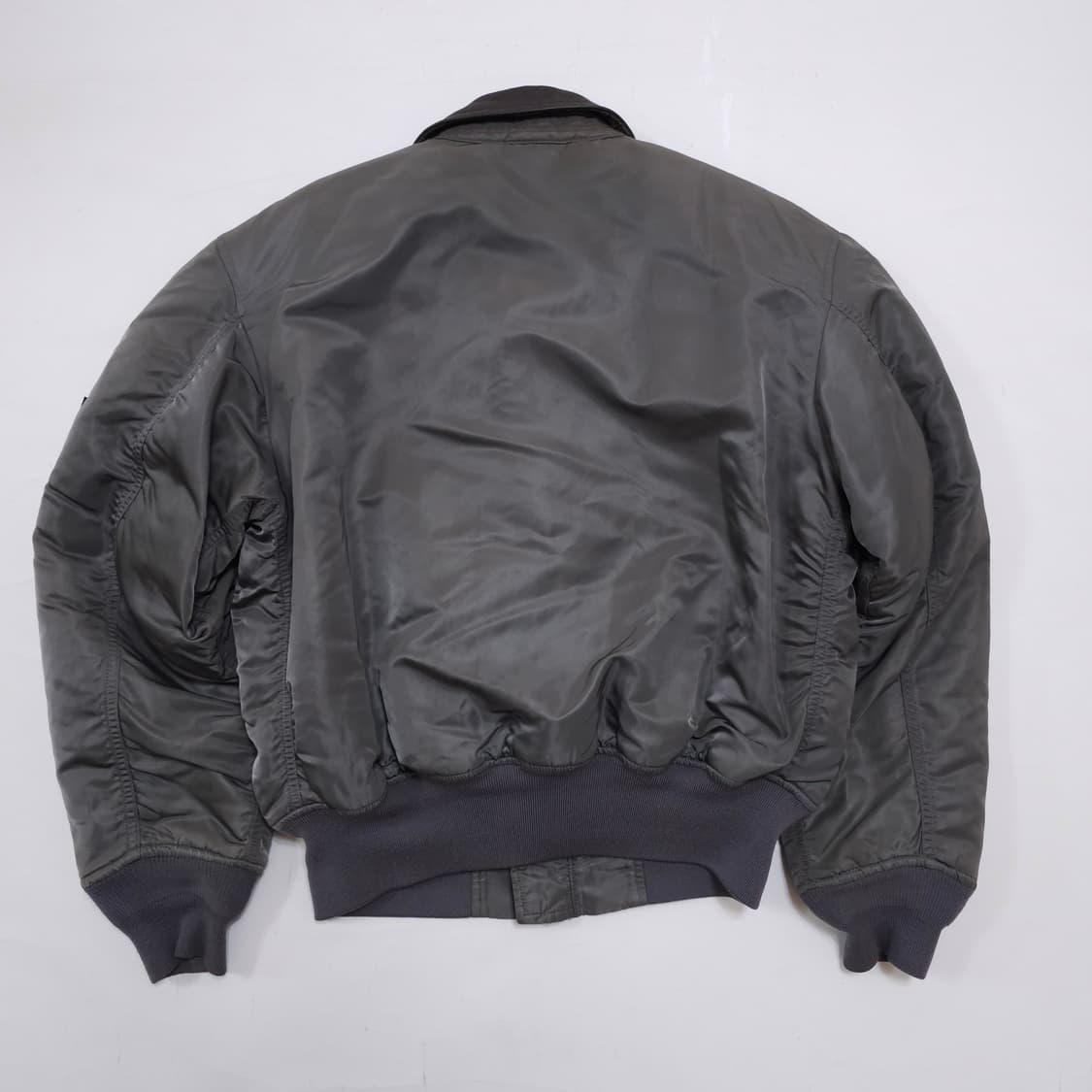 알파인더스트리 CWU 레더 MA-1 플라이트 자켓 상품이미지5