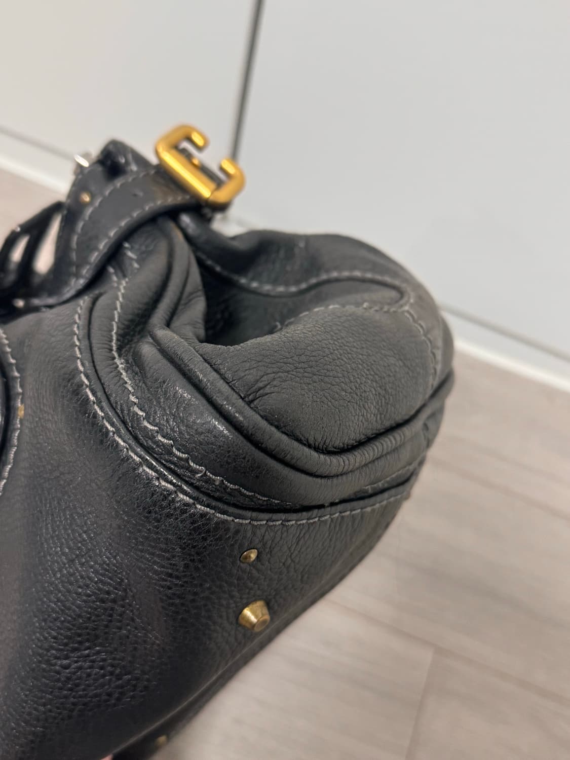 끌로에 패딩턴 백 빈티지블랙 상태A 상품이미지4