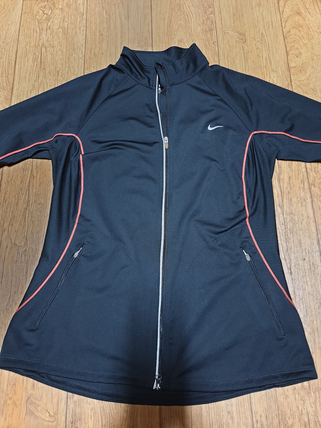 1061 나이키 운동복 집업 90 사이즈입니다 상품이미지1