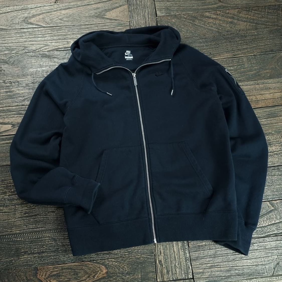 나이키 슬리브 포켓 로고 자수 후드 집업 블랙 M18920 상품이미지1