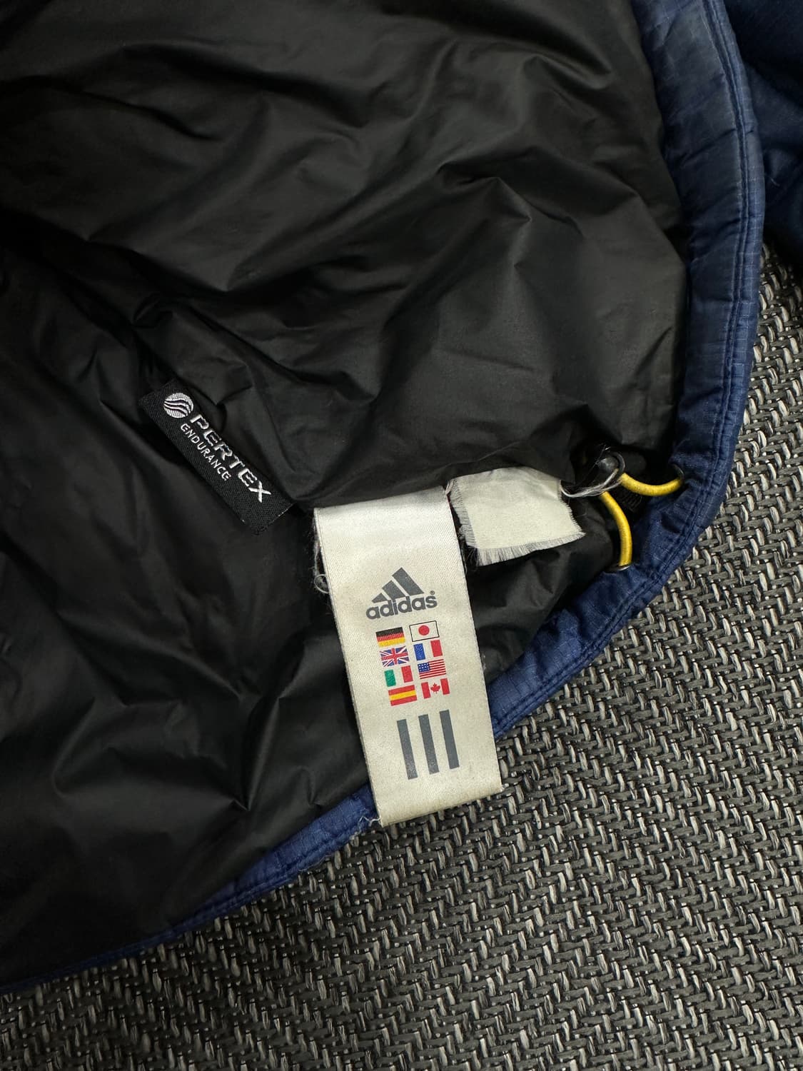 아디다스 구스패딩 블루 상품이미지6