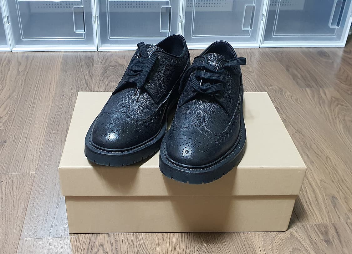 버버리 윙팁 더비 슈즈 41.5 상품이미지1