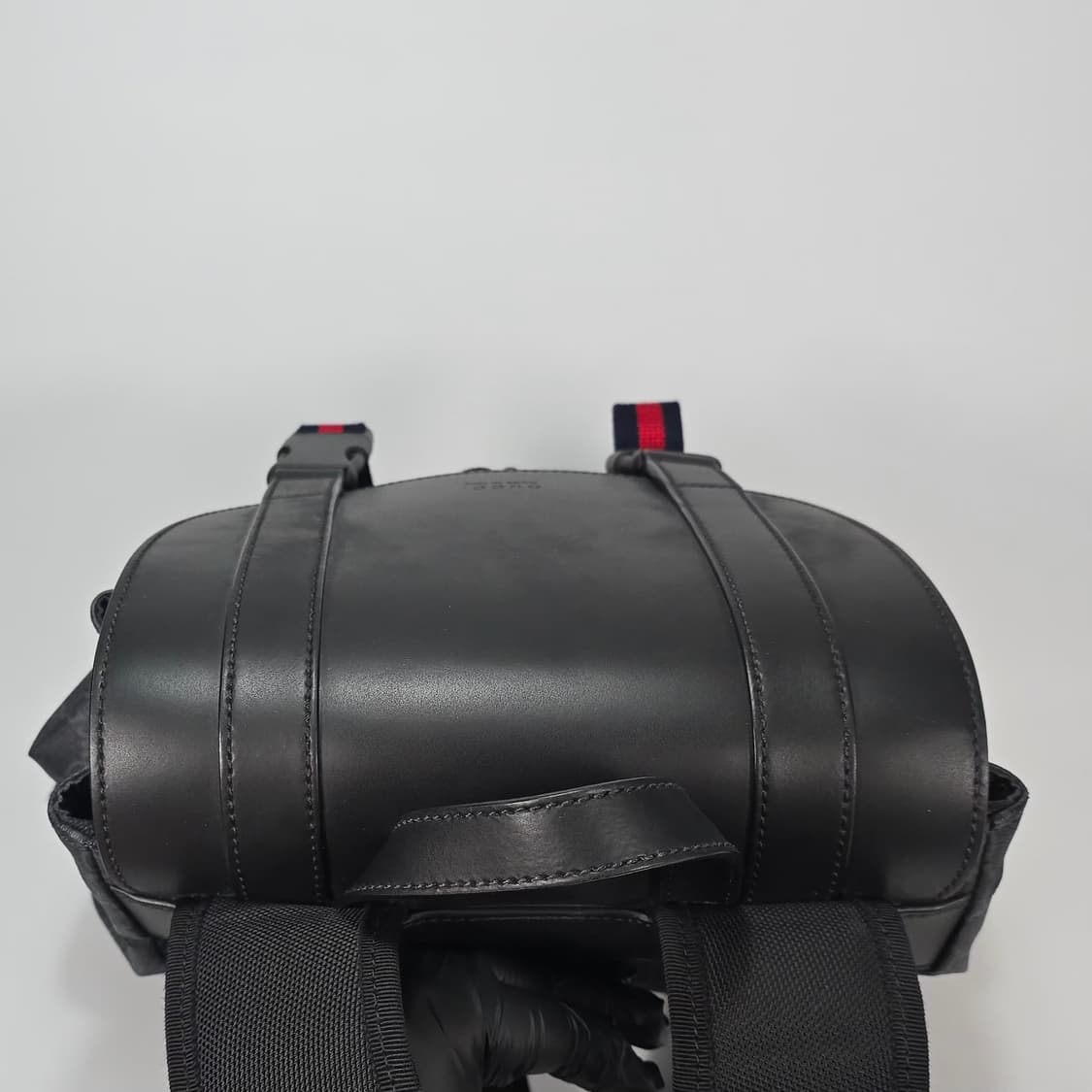 구찌 웹 스트랩 GG 수프림 백팩 상품이미지8