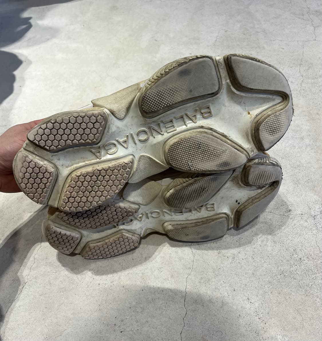 발렌시아가 트리플 s  상품이미지3