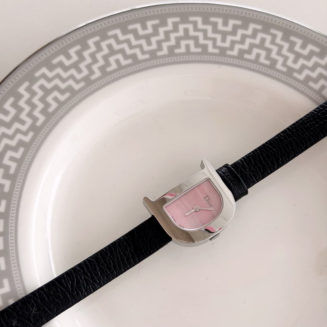 디올 D 케이스 시계 상품이미지4