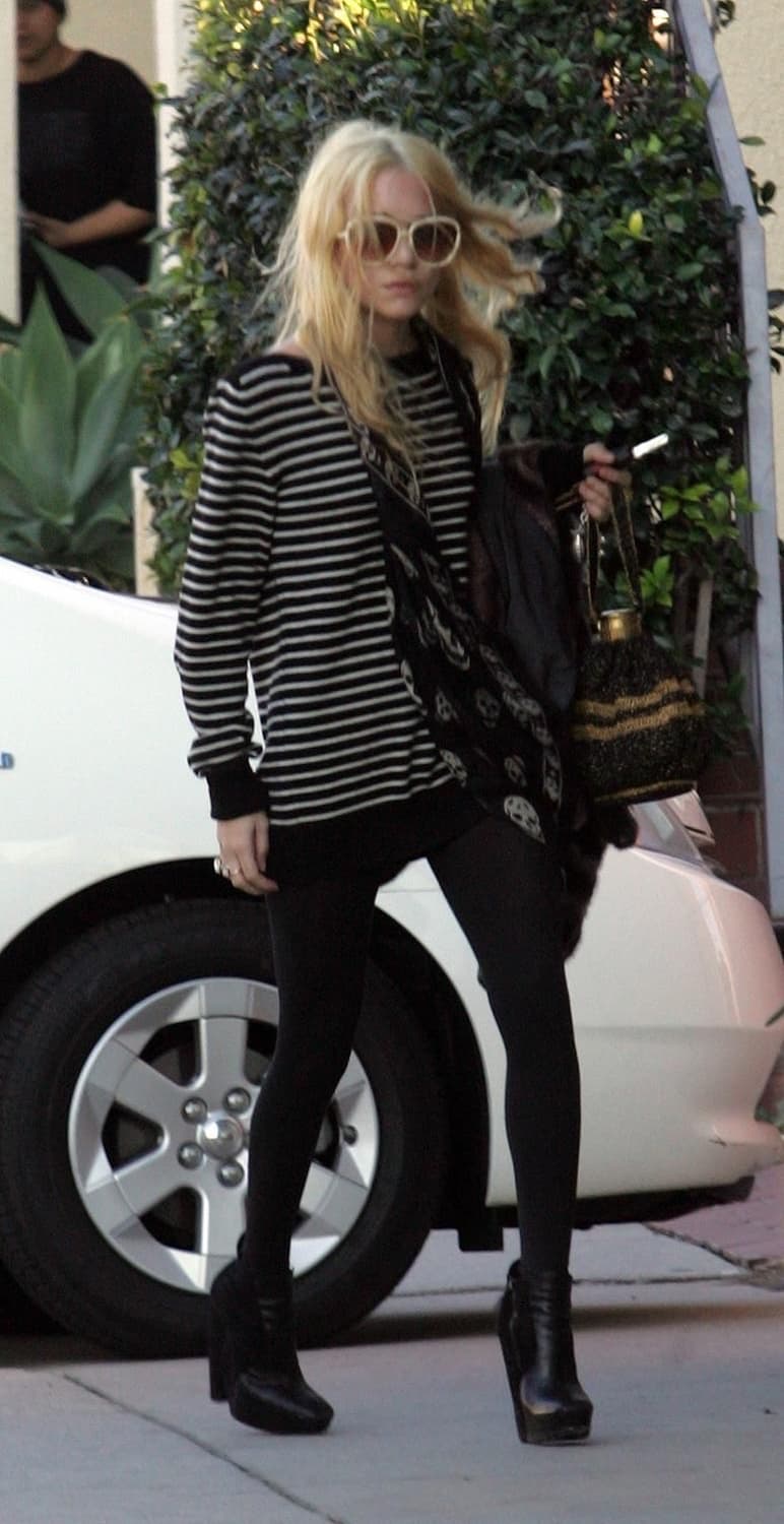 Alexander McQueen Scarf Black 상품이미지1