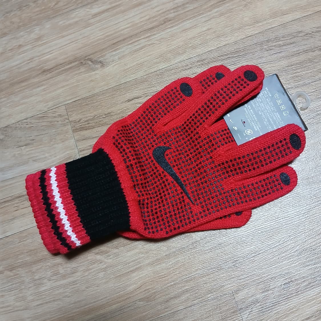 택붙은 미사용 Nike 나이키 니트 장갑 방한 축구 글러브 상품이미지3