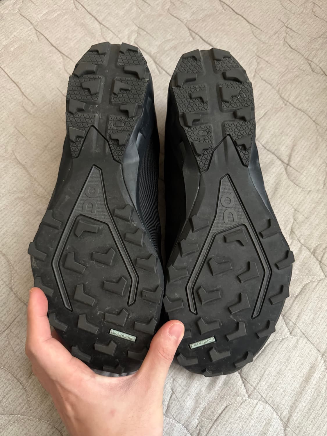 [300]온러닝 파프 클라우드벤쳐 2.0 블랙 상품이미지2