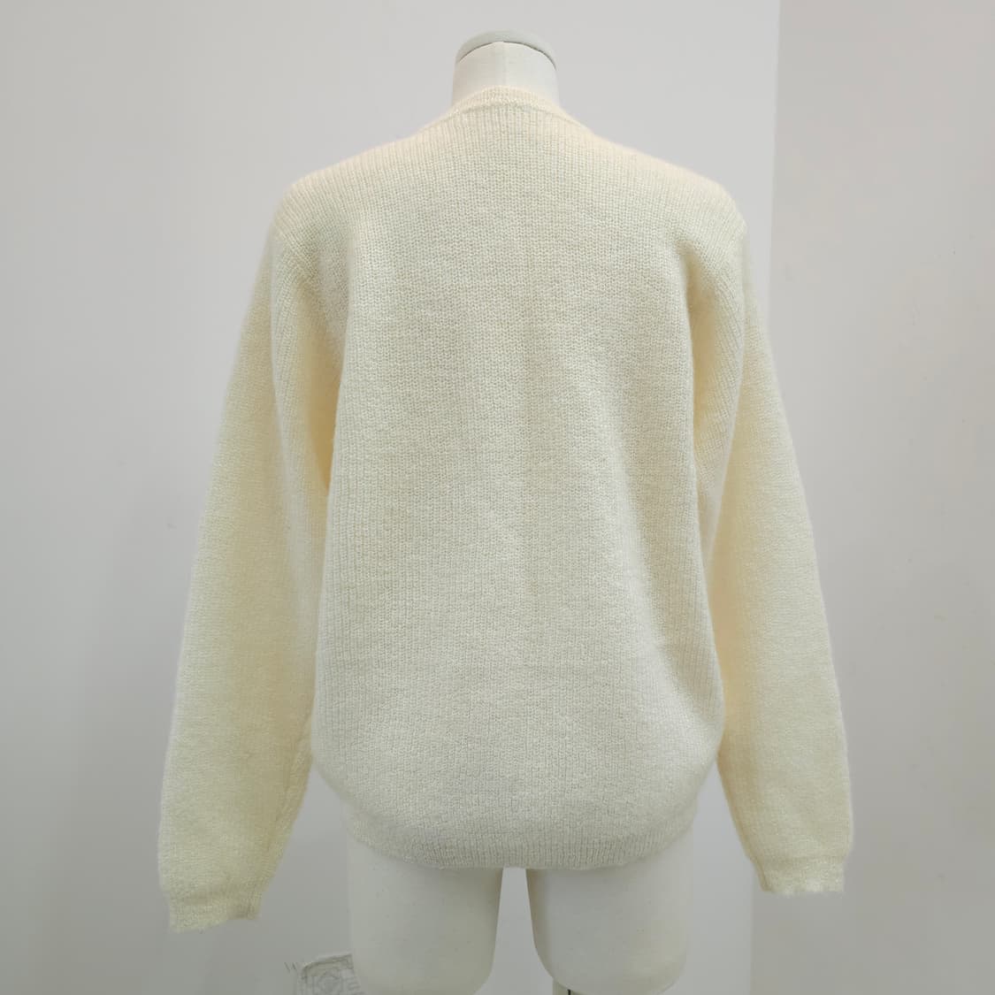 울 입체 로즈 플라워 자수 아이보리 니트 상품이미지3