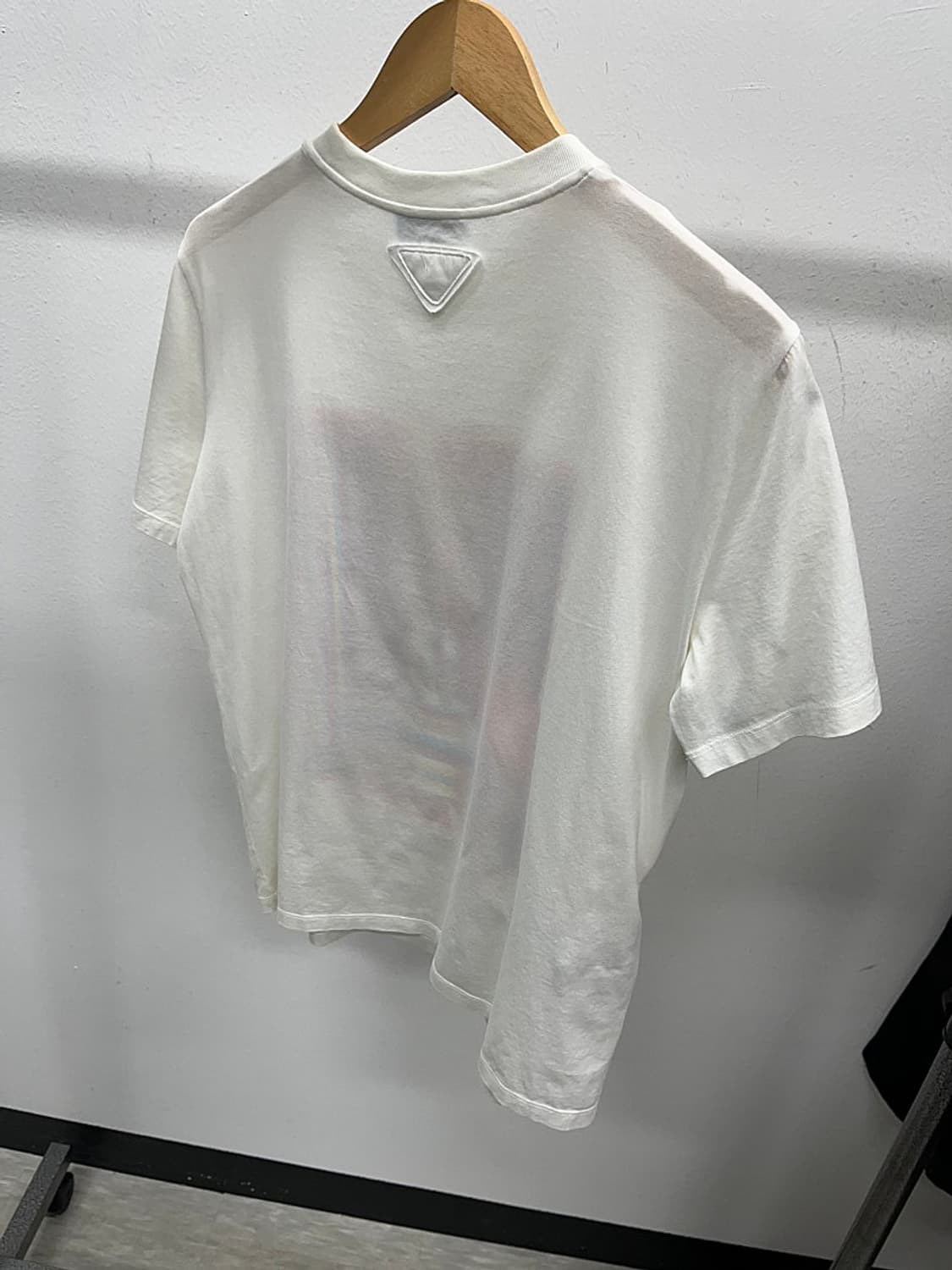 여) 프라다 프린트 반팔티  상품이미지8