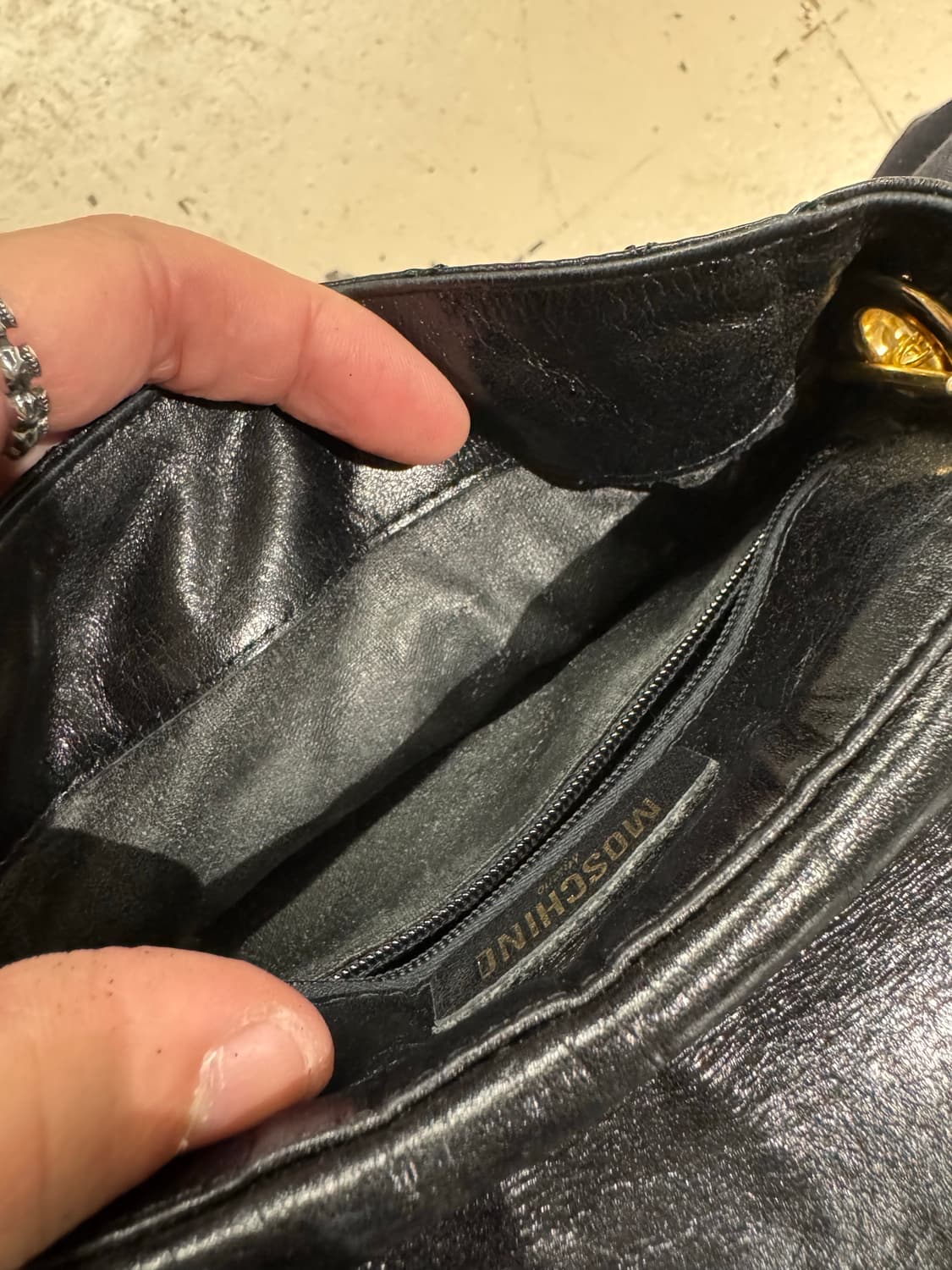 Moschino 모스키노 퀼팅 가죽 크로스백  상품이미지6