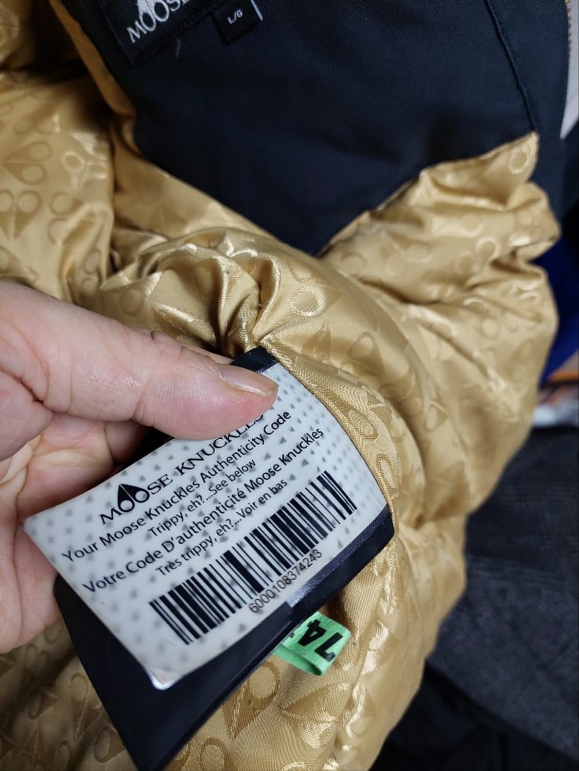 무스너클 스틸링 블랙 패딩 금장 한정판 백화점판 L 상품이미지2