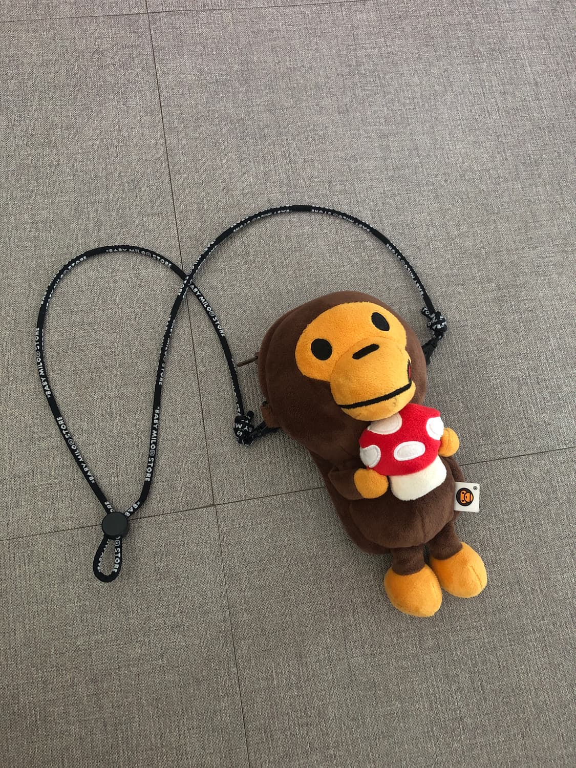 Bape 베이비 마일로 플러시 모바일 백 상품이미지1