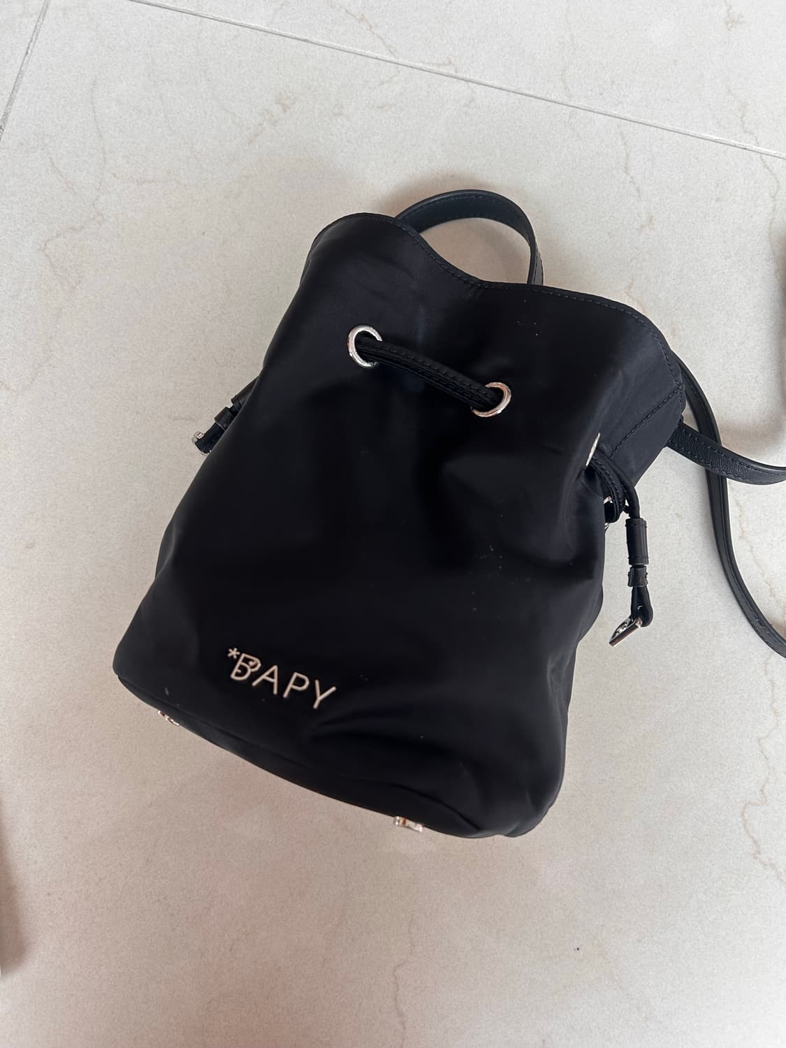 BAPY 베이피 나일론 버킷백 크로스백 상품이미지4