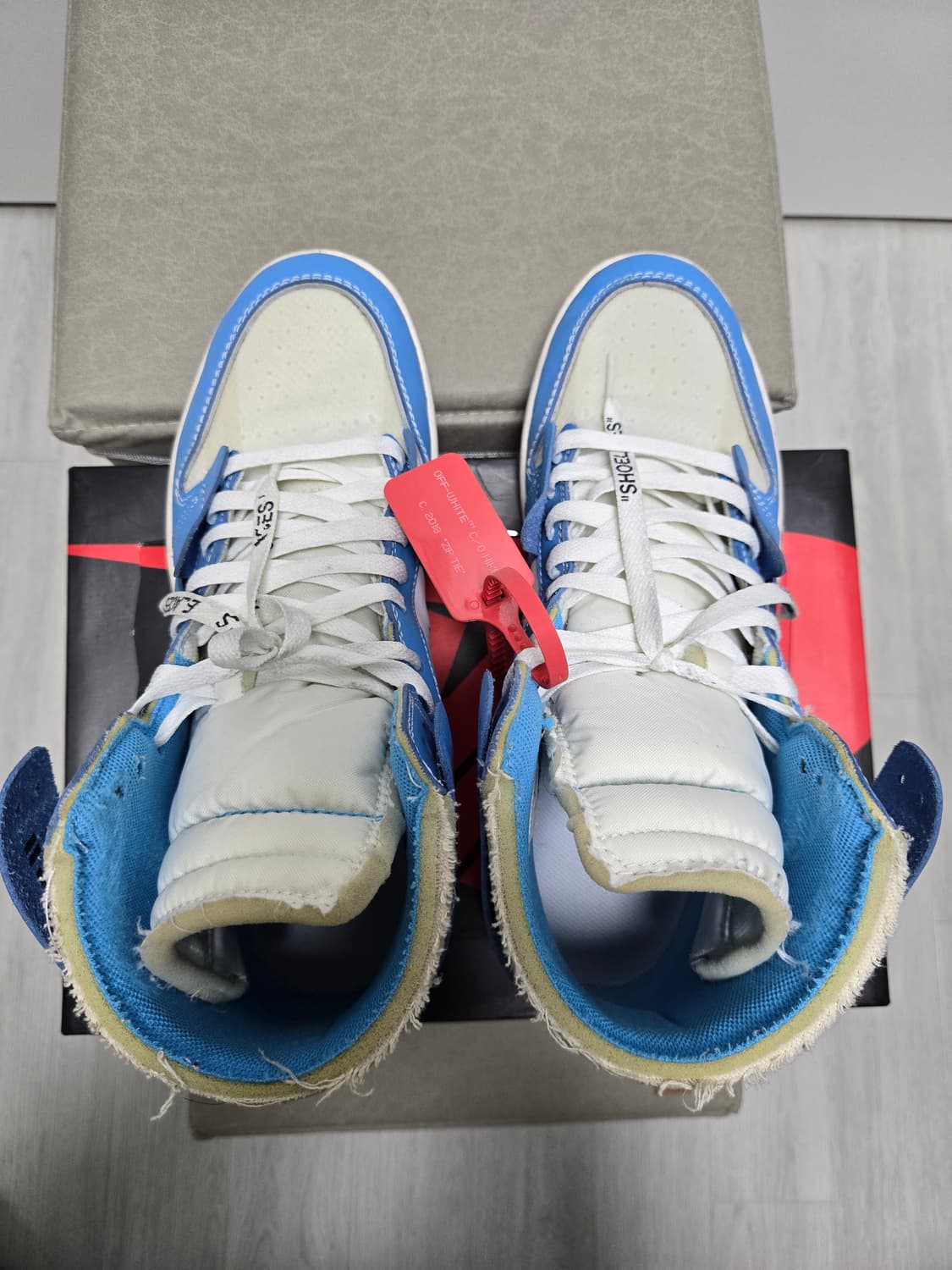 [300]나이키 x 오프화이트 에어조던1 UNC 블루 풀박스 상품이미지5