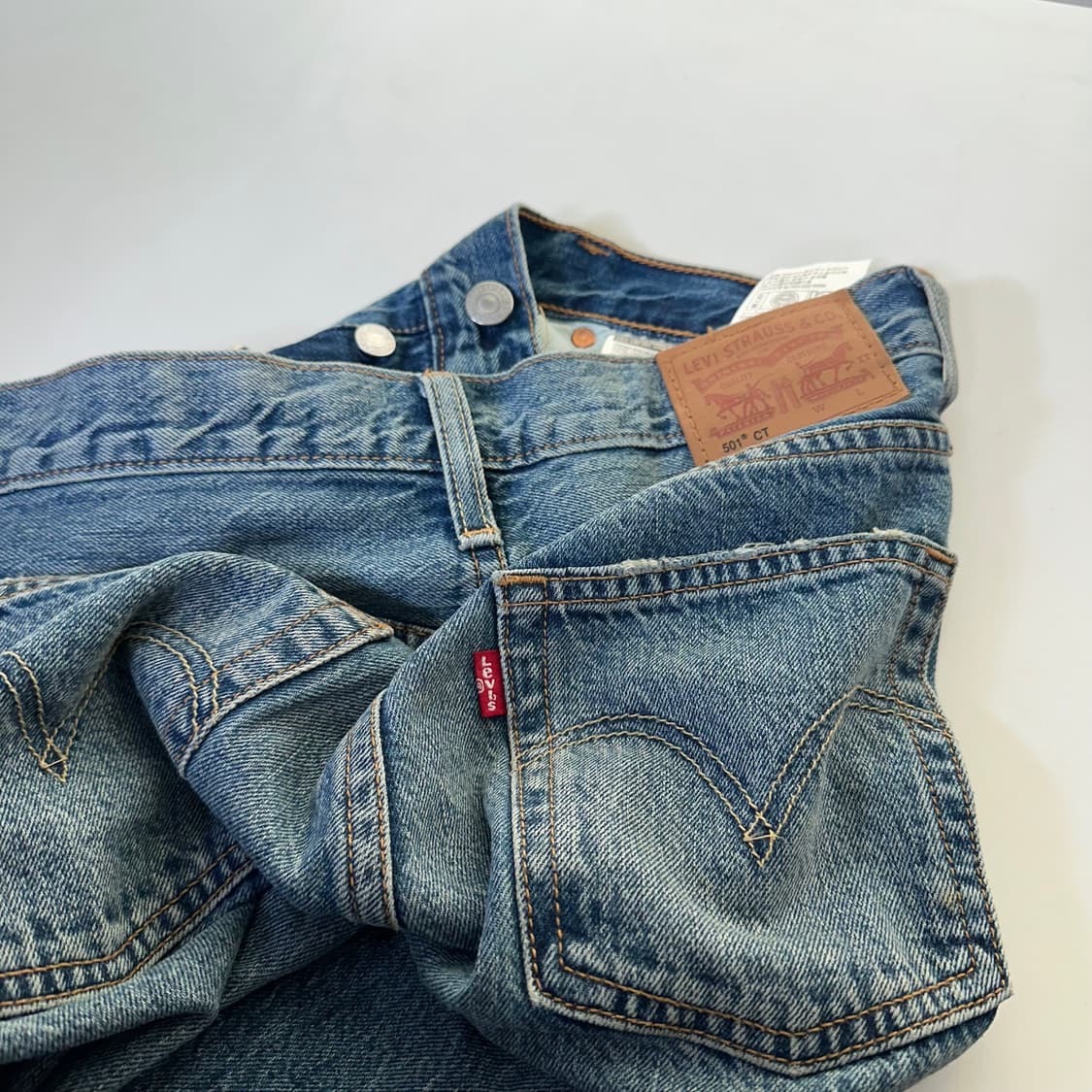 우먼S 리바이스501 중청워시드 버튼플라이 데님팬츠 상품이미지1