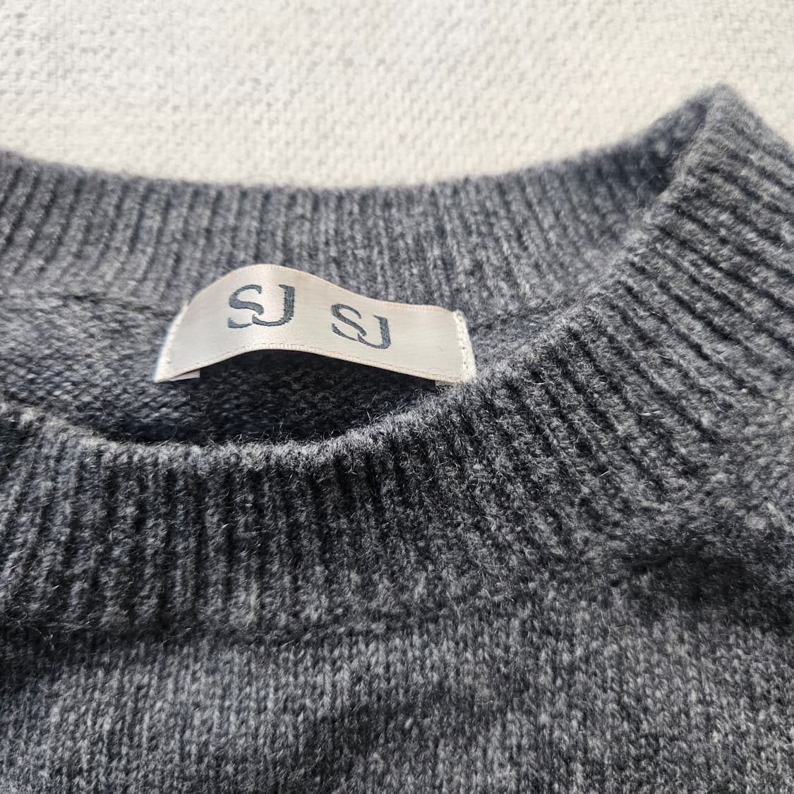 F 한섬SJSJ 여성 로고 스웨터 0331Y 상품이미지3