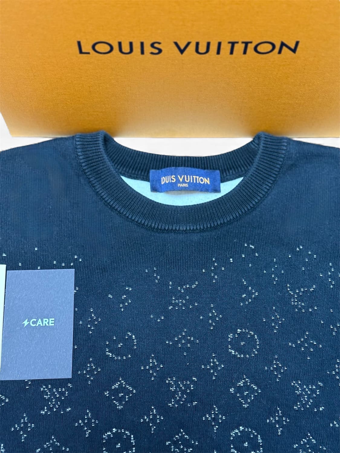 [급처 / A] 루이비통 LVSE 모노그램 그라디언트 그라데이션 맨투맨 상품이미지3