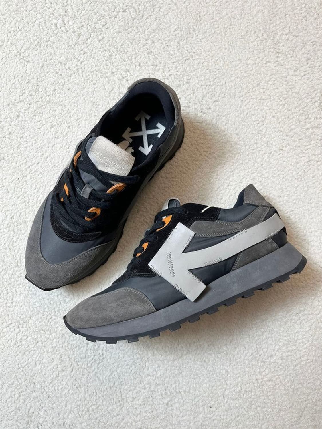 오프화이트 19ss 애로우 런웨이 런닝 스니커즈 A1724 상품이미지1