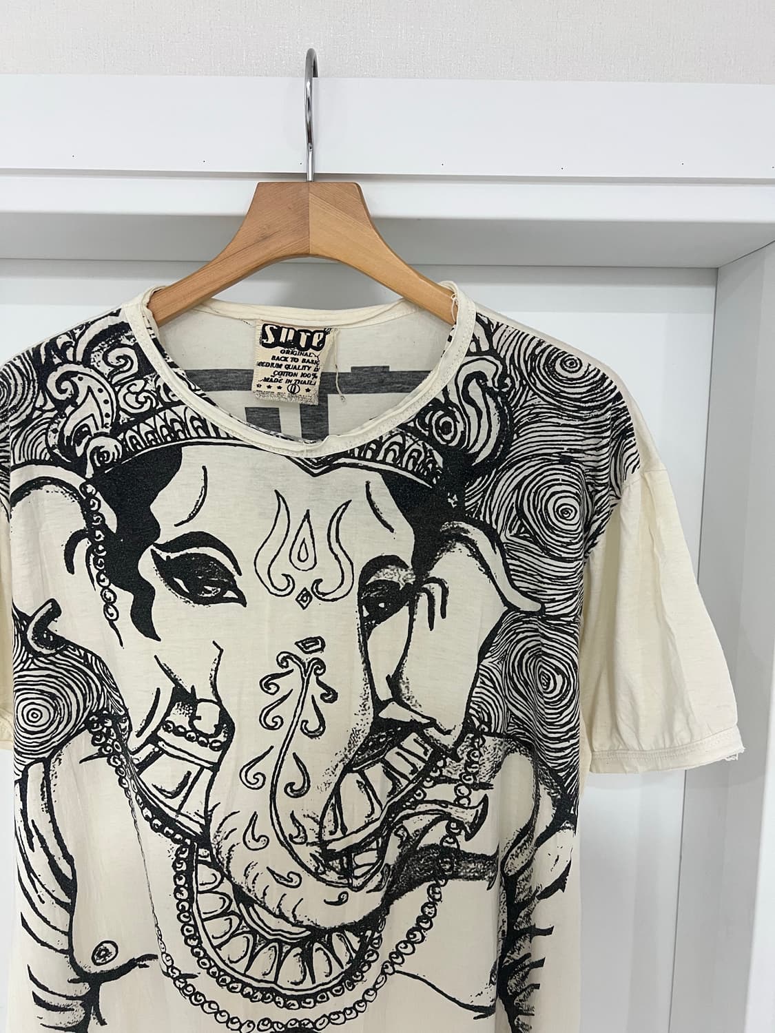 가네샤 빈티지 에스닉 반팔티 상품이미지4