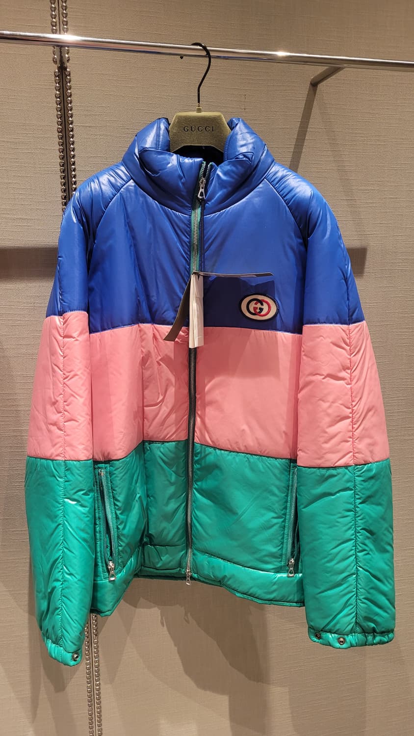 구찌 패딩 코리아 익스클루시브 정품 신품 400만짜리 상품이미지1