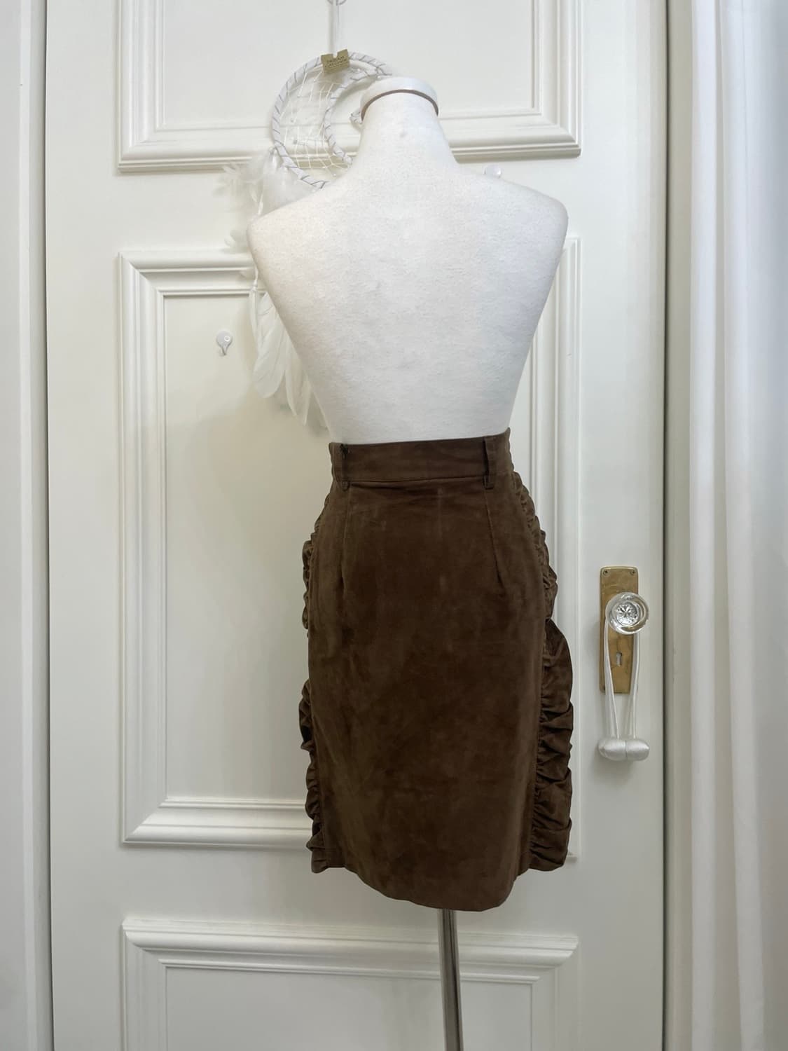 brown suade side shirring midi skirt 상품이미지3