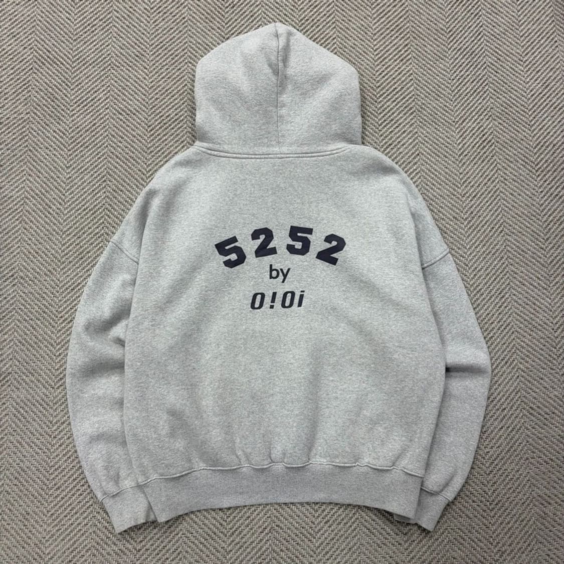 5252byoioi 베이직 로고 후드티 v2772 상품이미지2